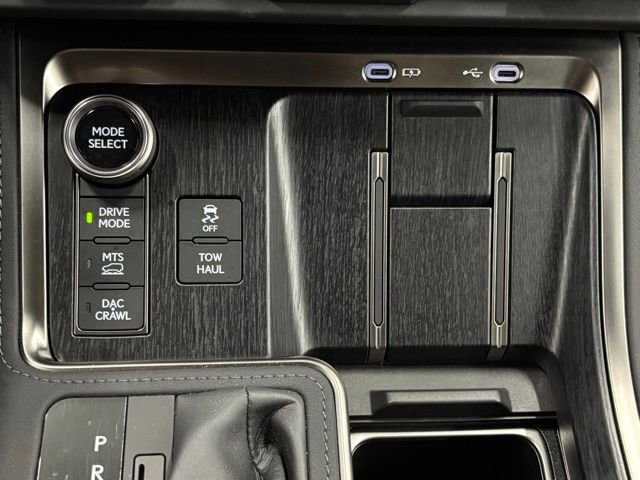 Used 2025 Lexus GX 550 AWD/4WD image 34
