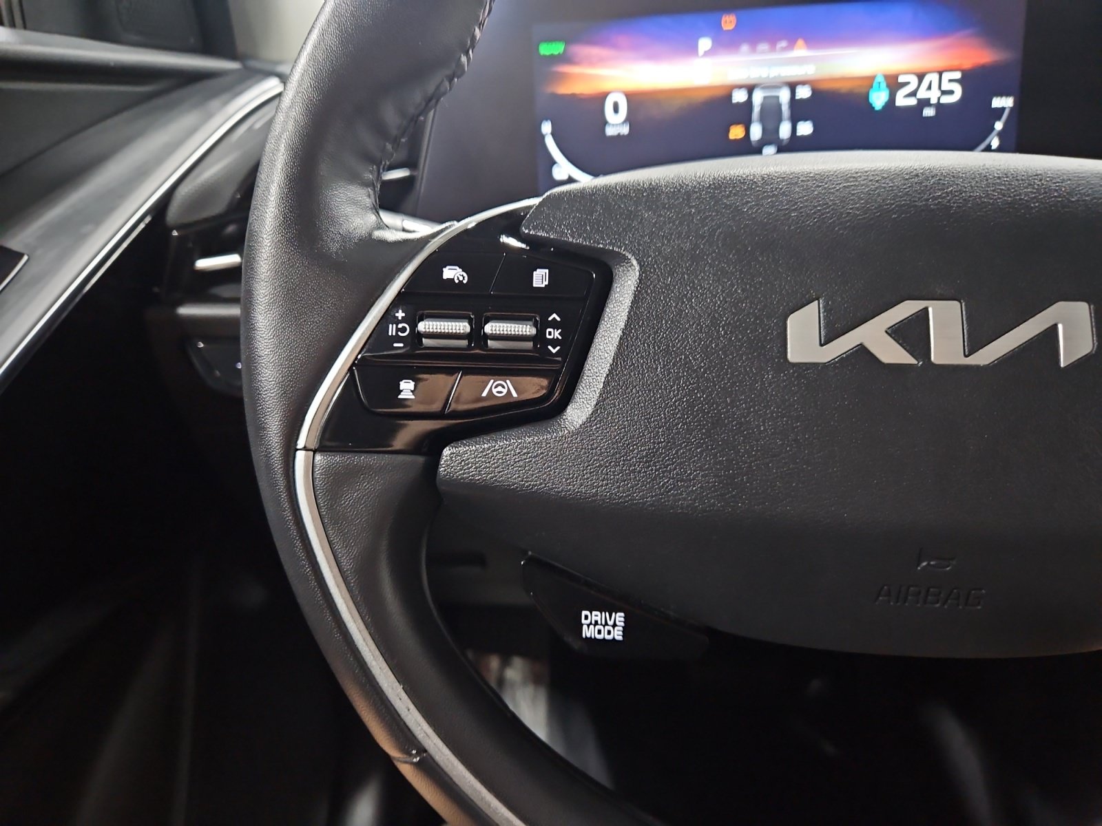 Used 2023 Kia Niro Wind w/ Wind Preserve Package FWD image 23