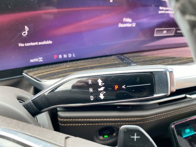 Used 2025 Cadillac Escalade Premium Luxury w/ LPO, Floor Liner Package image 15