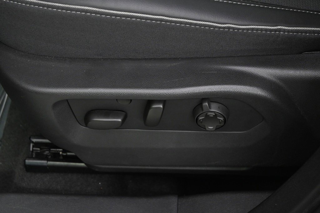 Used 2024 Buick Envision Avenir image 14