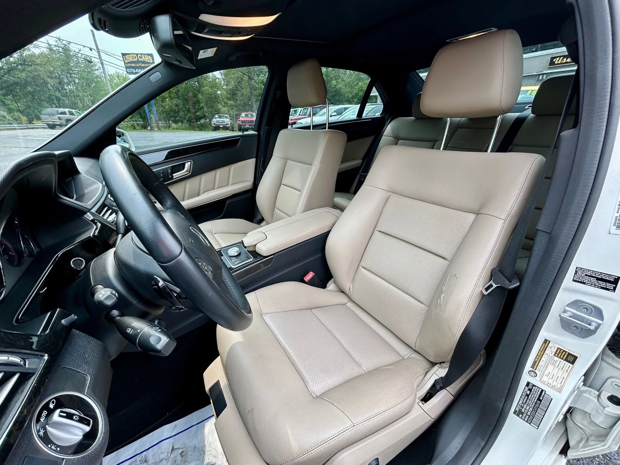 Used 2012 Mercedes-Benz E 350 BlueTEC Sedan image 12