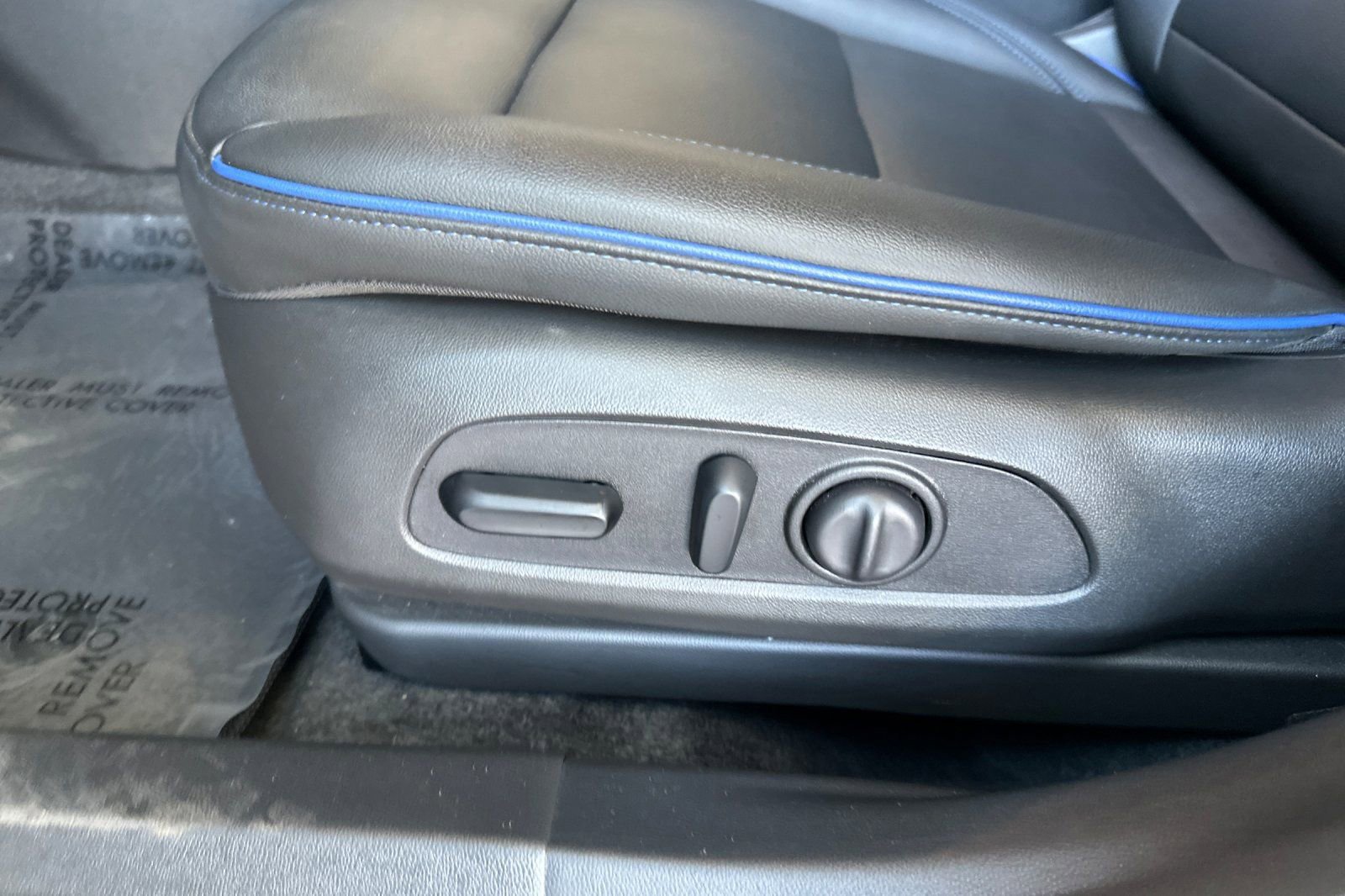 Certified 2025 Buick Envista Sport Touring w/ Convenience I Package image 12