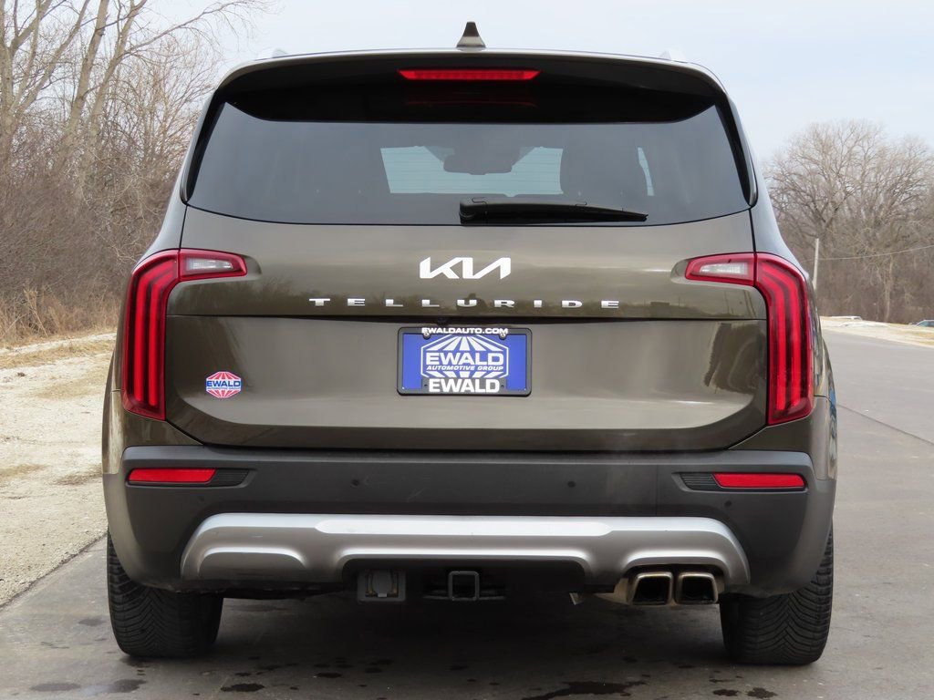 Used 2022 Kia Telluride EX w/ EX Premium Package image 18