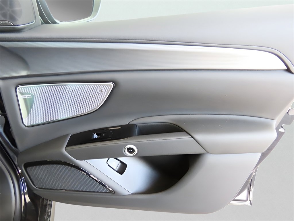 New 2024 Maserati Grecale GT image 13