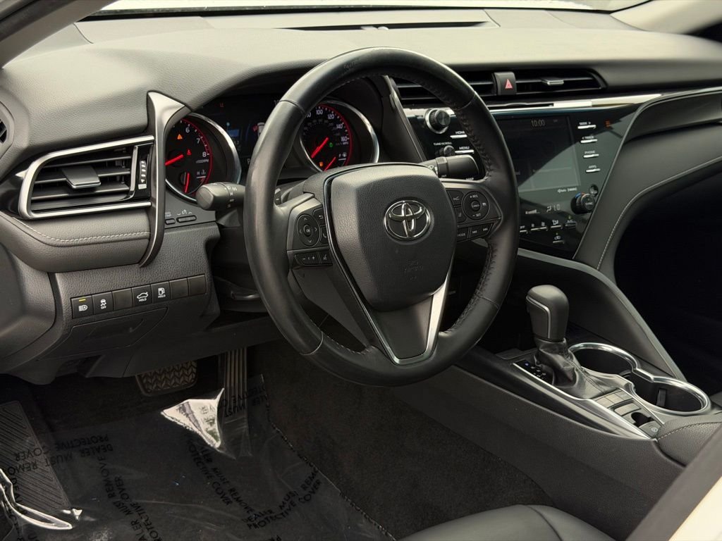 Used 2019 Toyota Camry XSE FWD image 13