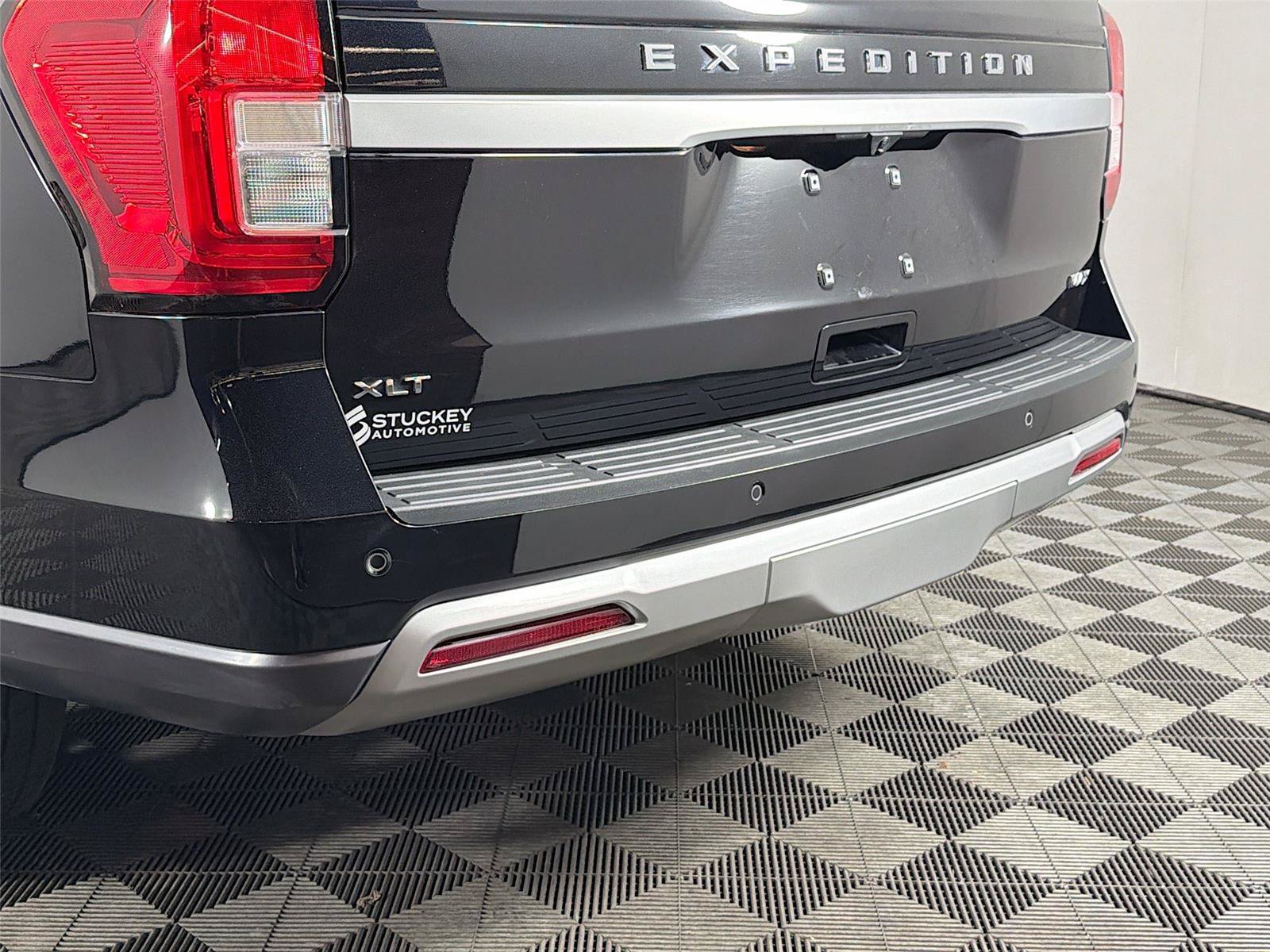 Used 2024 Ford Expedition Max XLT AWD/4WD image 39