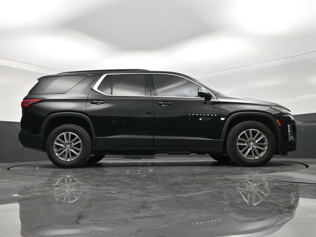 Used 2023 Chevrolet Traverse LT FWD image 24