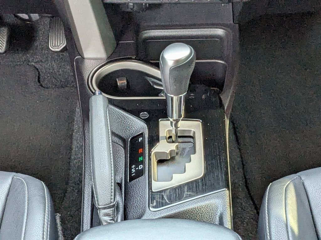 Used 2018 Toyota RAV4 Limited image 16