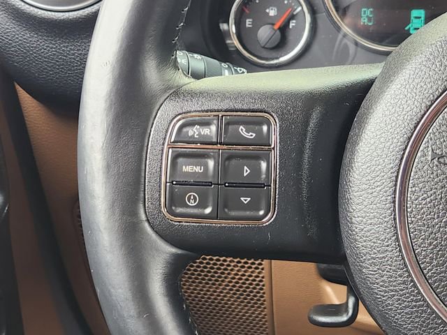 Used 2014 Jeep Wrangler Unlimited Sahara w/ Connectivity Group image 25