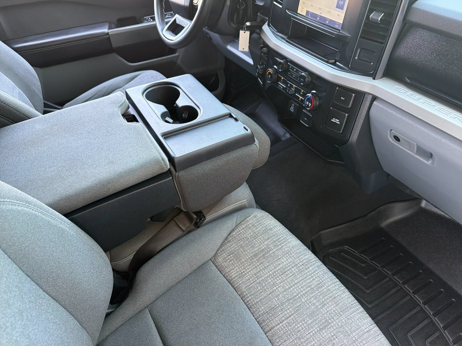 Used 2024 Ford F250 XLT AWD/4WD image 16