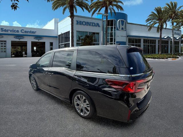 Used 2025 Honda Odyssey Touring image 6