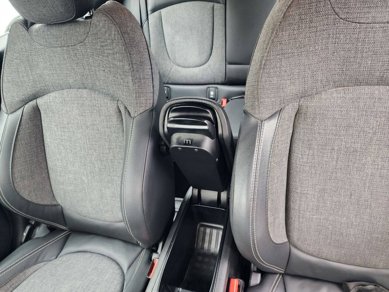 Used 2016 MINI Cooper Clubman S FWD image 29