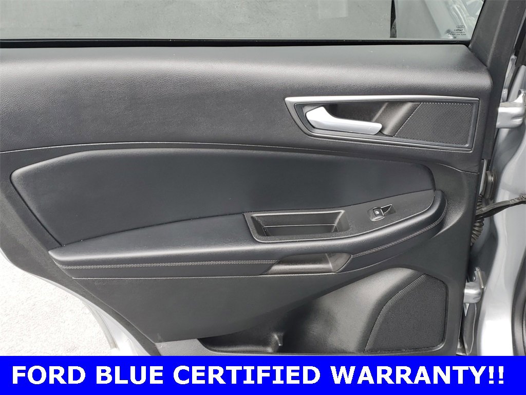 Certified 2022 Ford Edge SE w/ Black Appearance Package image 8