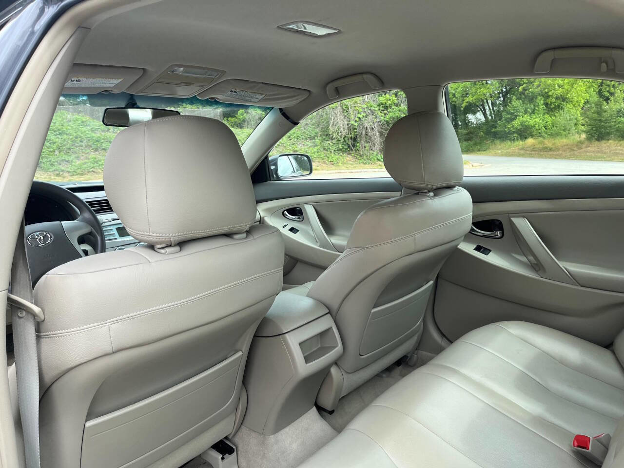 Used 2009 Toyota Camry LE FWD image 17