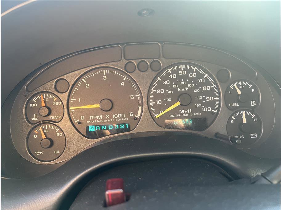 Used 2001 Chevrolet S10 Pickup LS w/ Cold-Climate Pkg AWD/4WD image 13