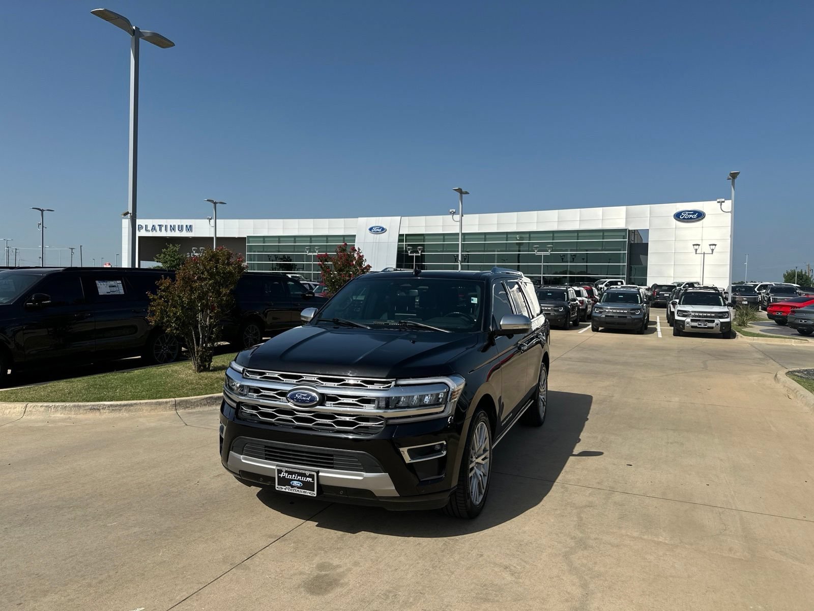 Certified 2023 Ford Expedition Platinum RWD image 24