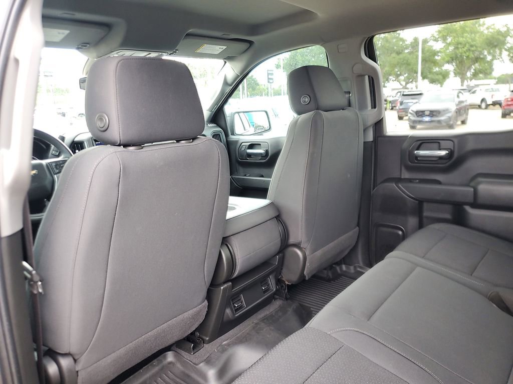 Used 2022 Chevrolet Silverado 1500 Custom w/ LPO, Dark Essentials Package RWD image 10