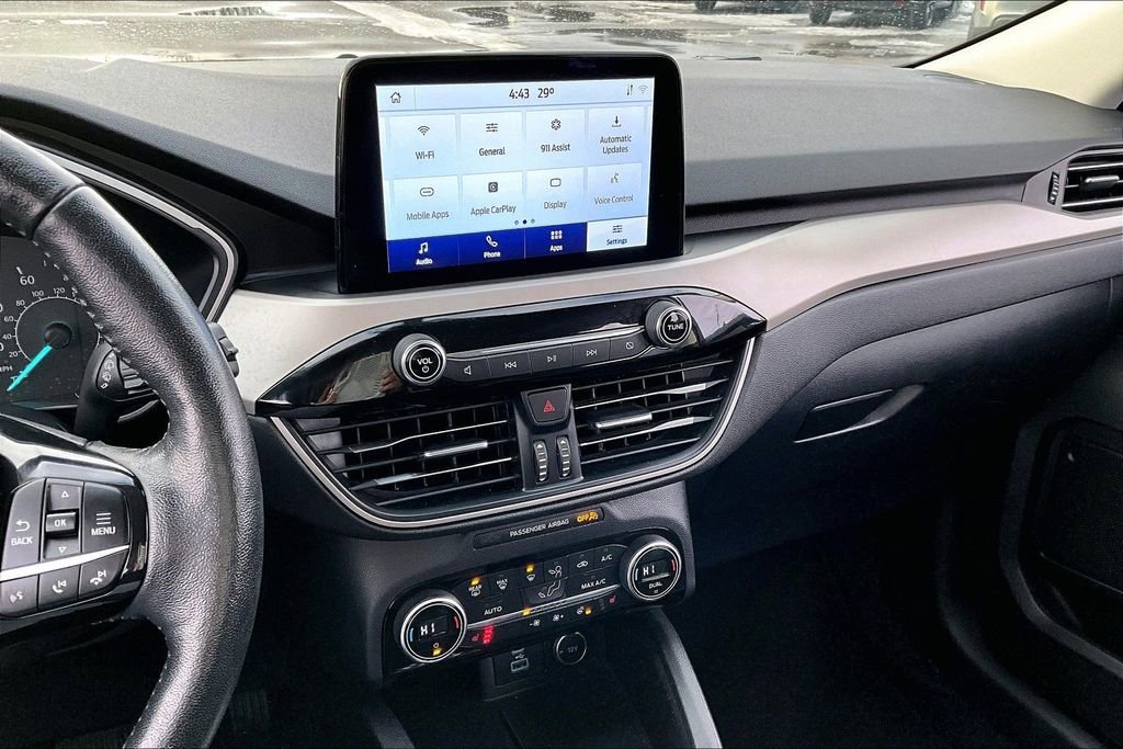 Used 2021 Ford Escape SEL image 15