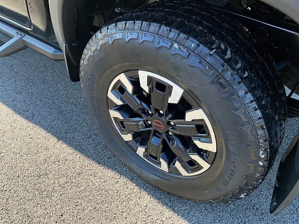 Used 2024 Nissan Frontier PRO-4X w/ Pro Convenience Package image 22