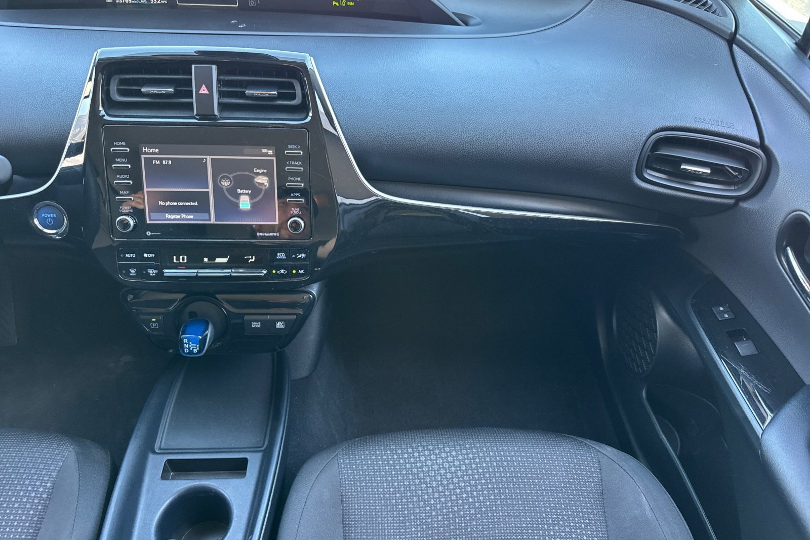 Certified 2022 Toyota Prius LE FWD image 32