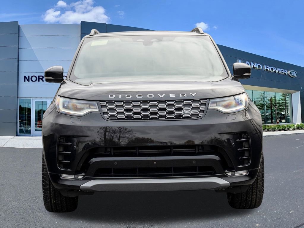 New 2026 Land Rover Discovery Limited Edition AWD/4WD image 2