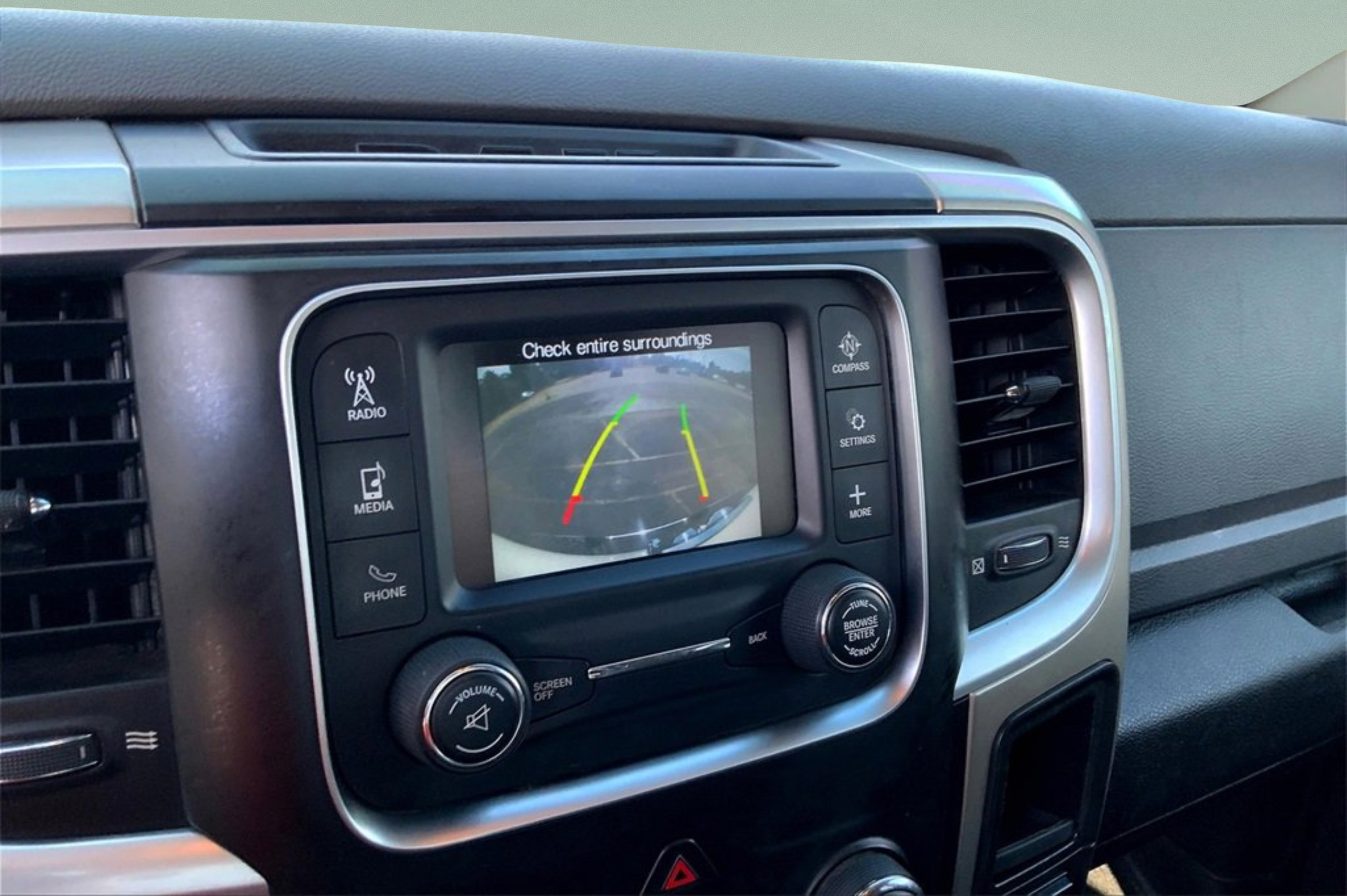 Used 2014 RAM 2500 SLT w/ Protection Group AWD/4WD image 19