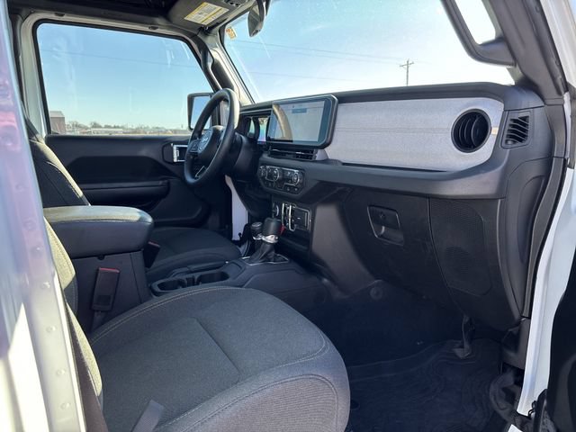 Used 2025 Jeep Wrangler Unlimited Sport AWD/4WD image 26