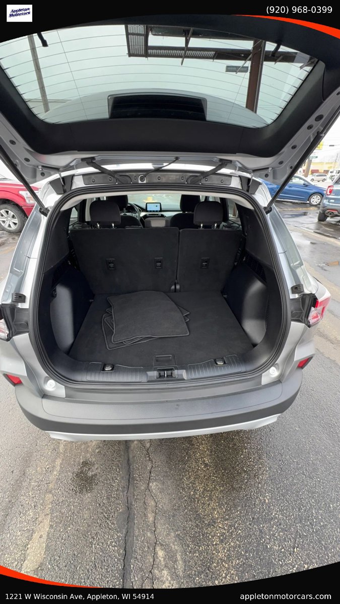 Used 2022 Ford Escape SE image 21