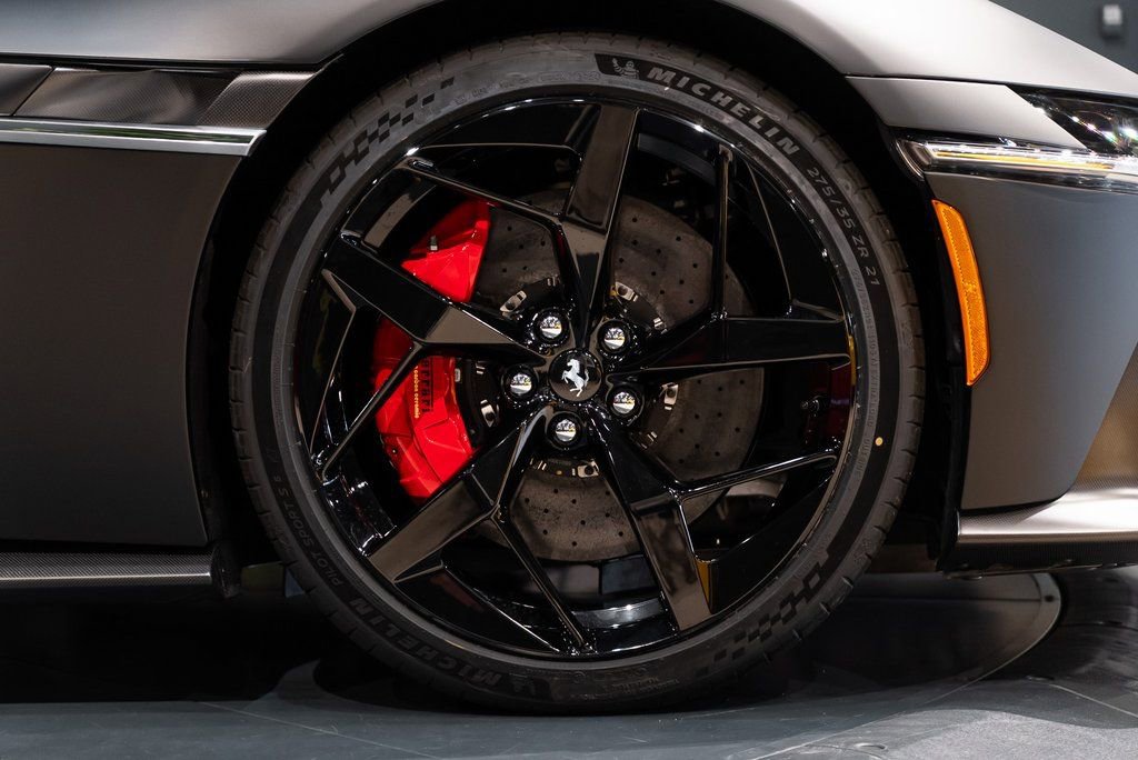 Used 2025 Ferrari 12Cilindri image 16