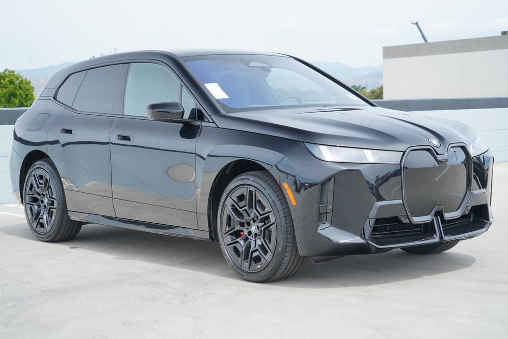 New 2026 BMW iX xDrive45 w/ M Sport Package image 3