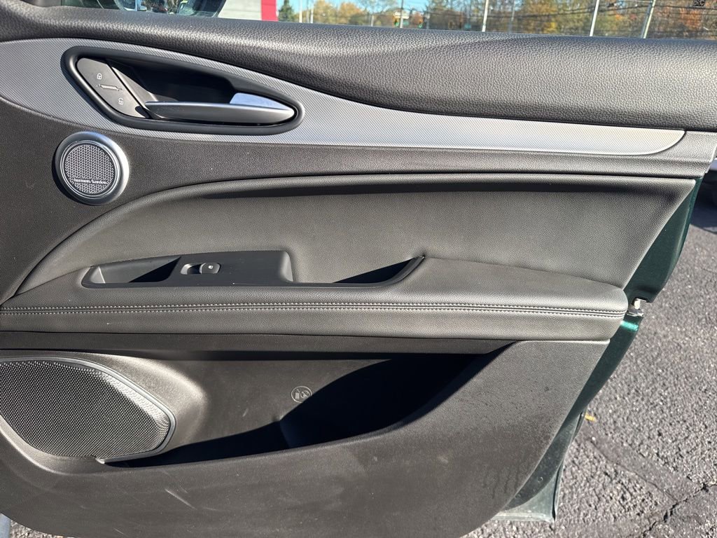 Used 2019 Alfa Romeo Stelvio Sport w/ Quick Order Package 22J Sport image 60