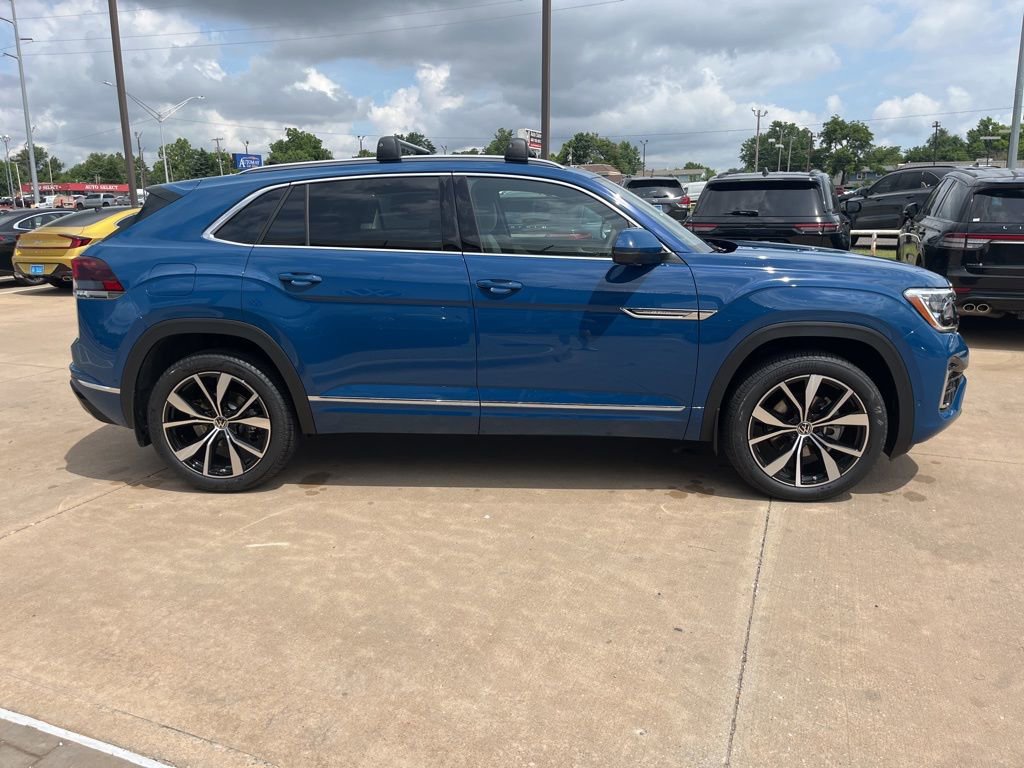 New 2025 Volkswagen Atlas Cross Sport SEL Premium R-Line image 4