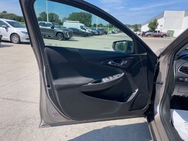 Used 2024 Chevrolet Malibu LS FWD image 20