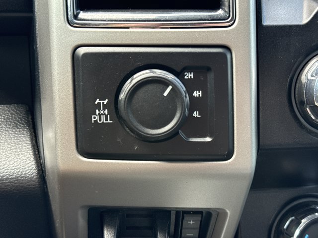 Used 2021 Ford F250 Lariat w/ Lariat Ultimate Package AWD/4WD image 25