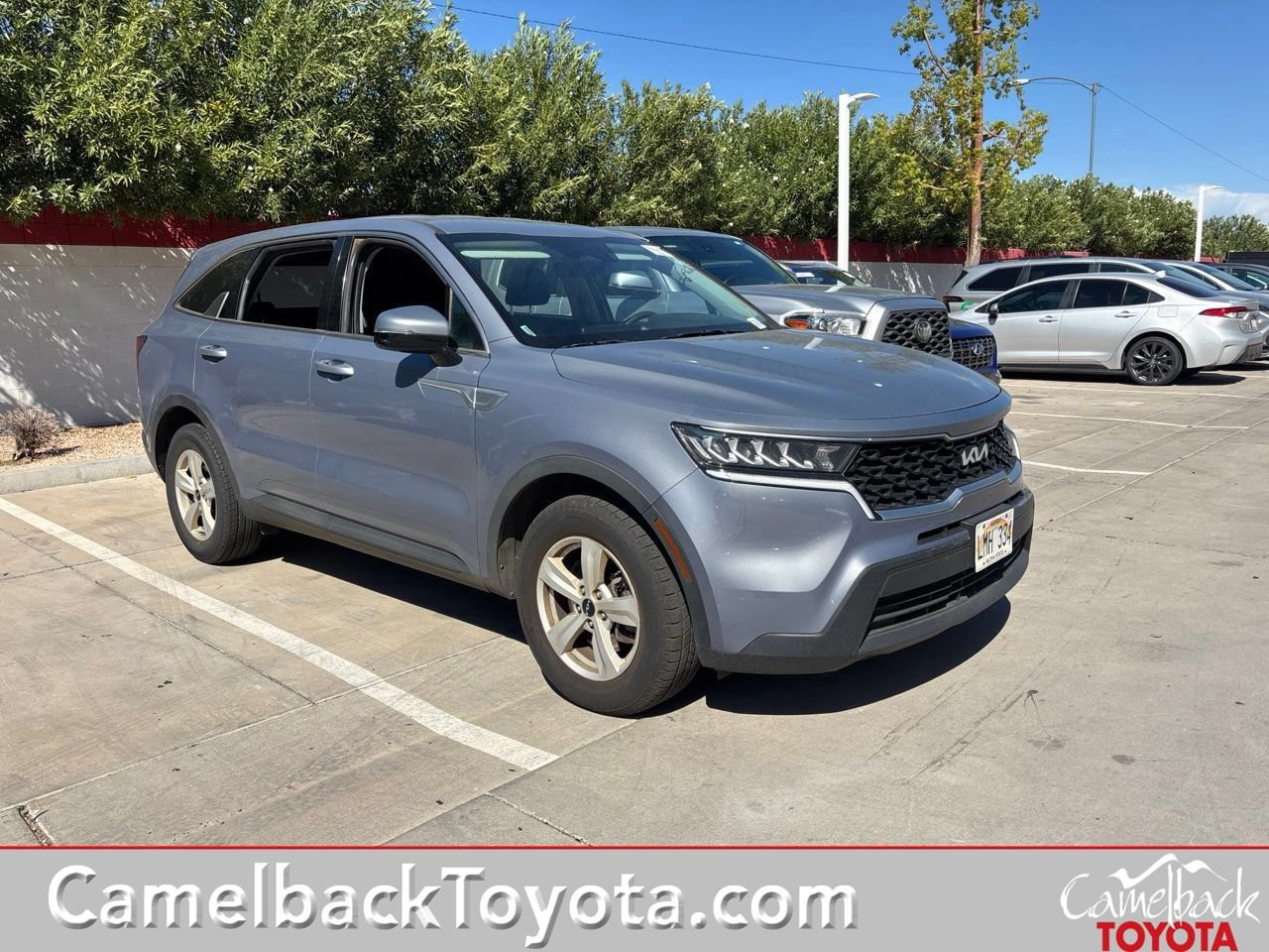 Used 2022 Kia Sorento LX FWD image 1