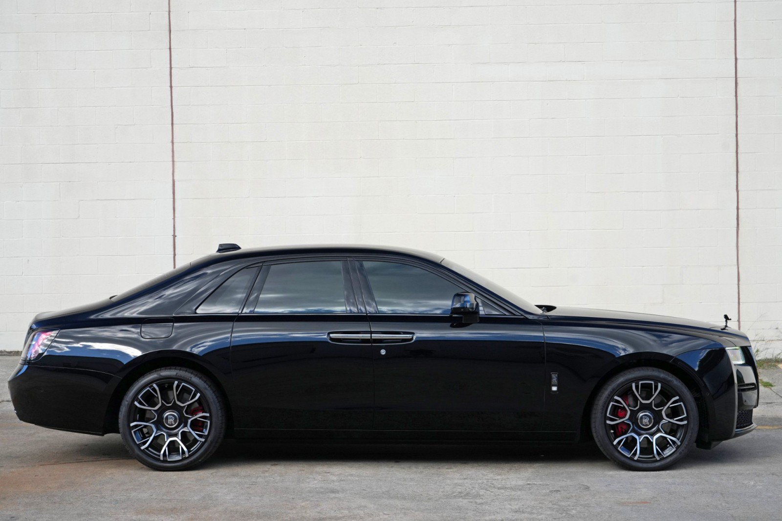 Used 2024 Rolls-Royce Ghost Black Badge w/ Black Badge Ghost Package AWD/4WD image 74