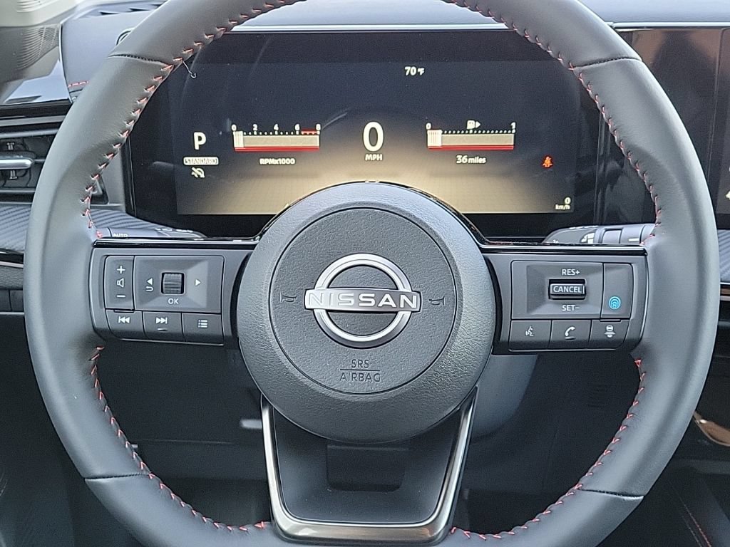 Certified 2025 Nissan Kicks SR FWD image 21