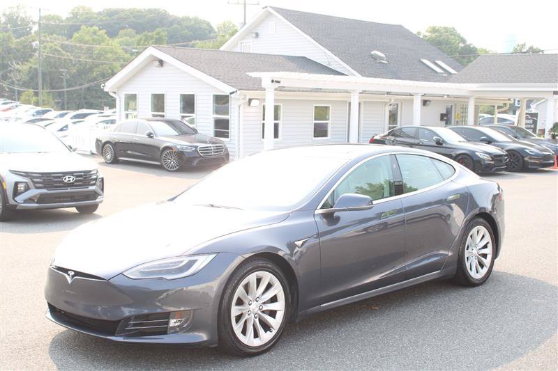 Used 2018 Tesla Model S 100D AWD/4WD image 8