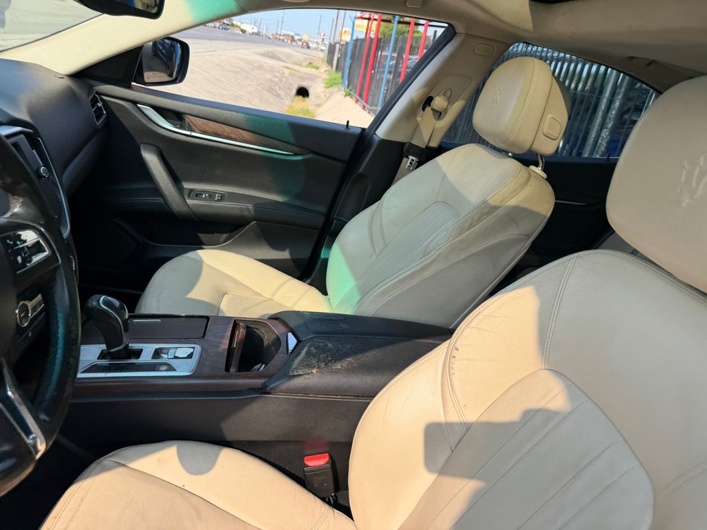 Used 2016 Maserati Ghibli RWD image 34