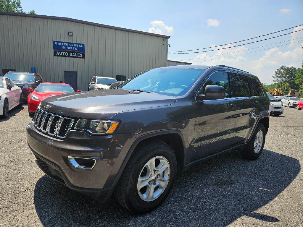 Used 2017 Jeep Grand Cherokee Laredo w/ Quick Order Package 2BE RWD image 2