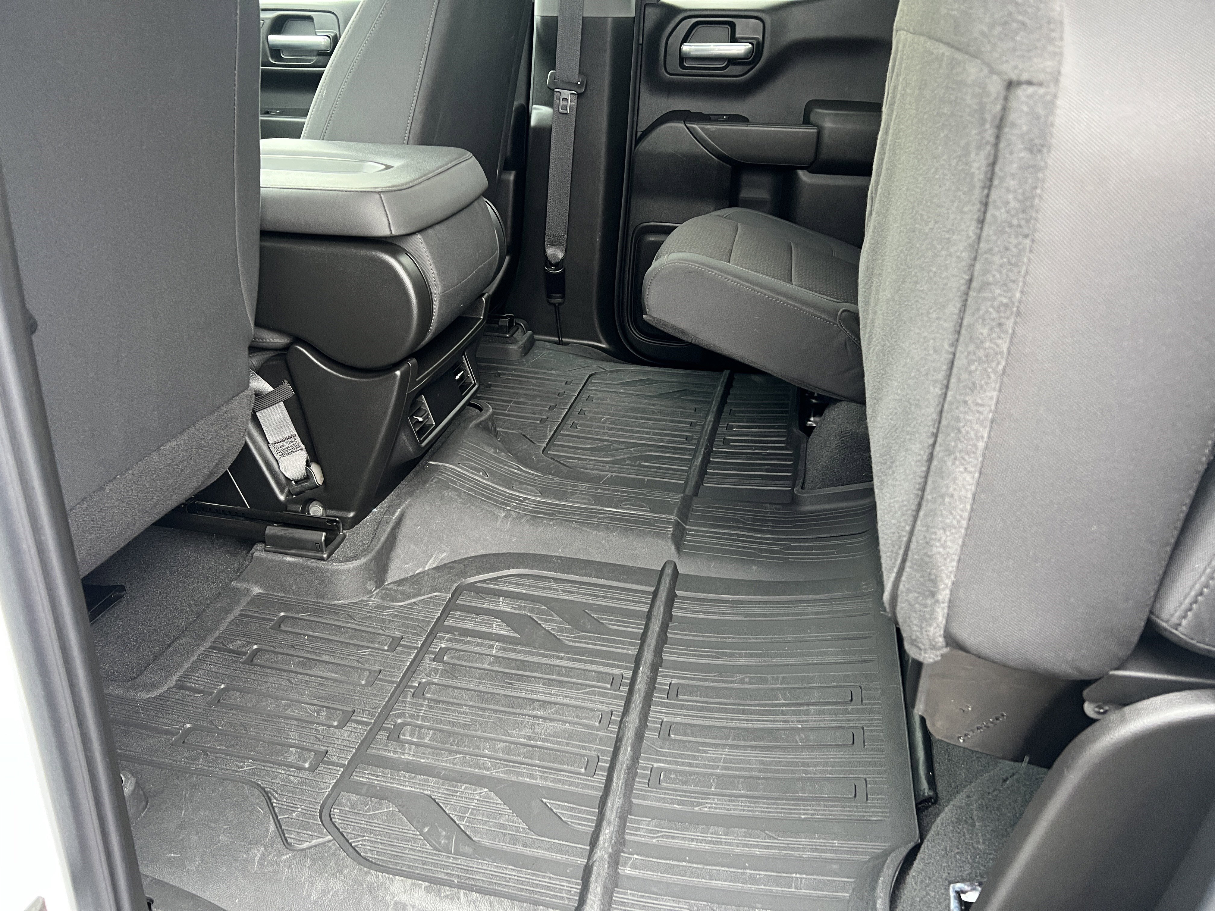 Certified 2025 GMC Sierra 1500 Pro w/ Graphite Edition image 17