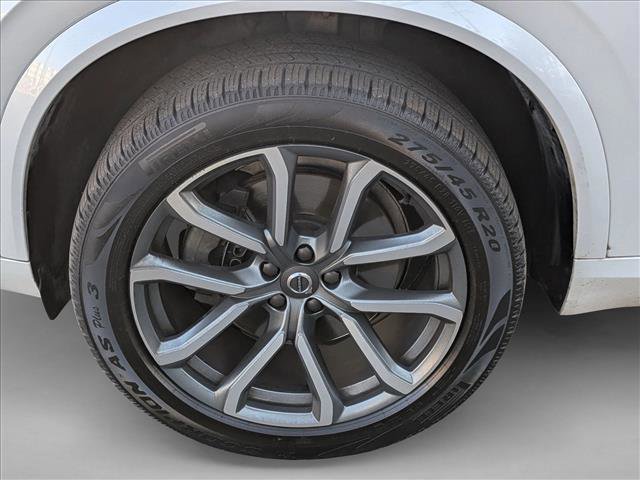 Used 2017 Volvo XC90 T6 Momentum w/ Vision Package image 9