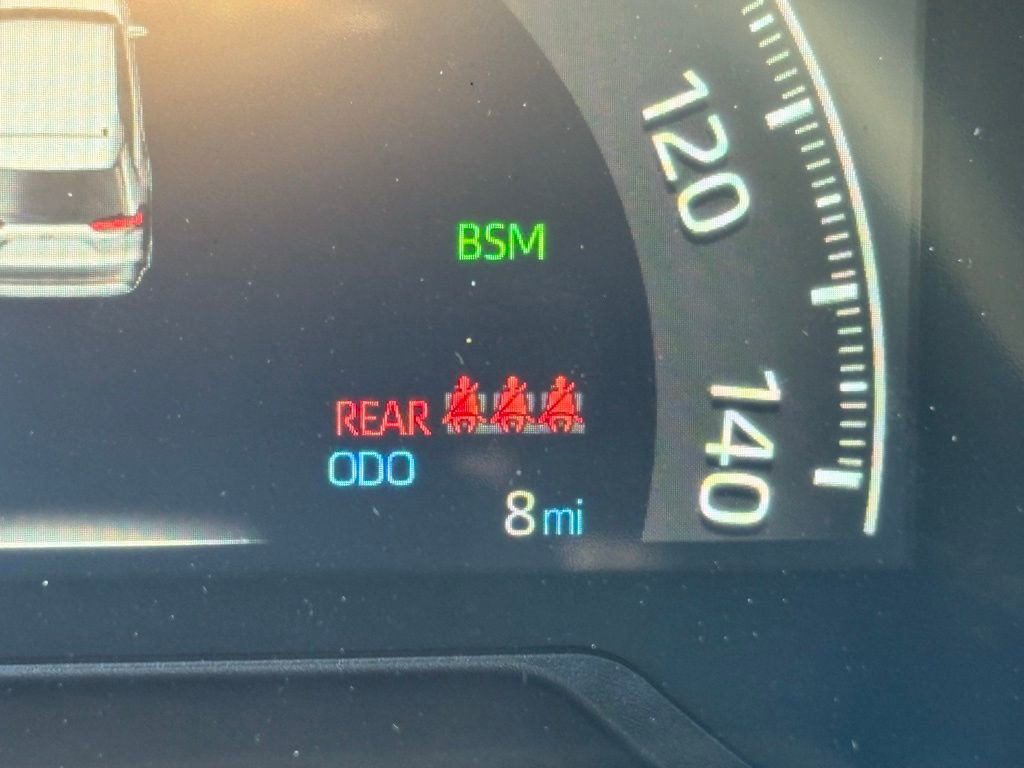 Used 2025 Toyota RAV4 XLE w/ Convenience Package image 15