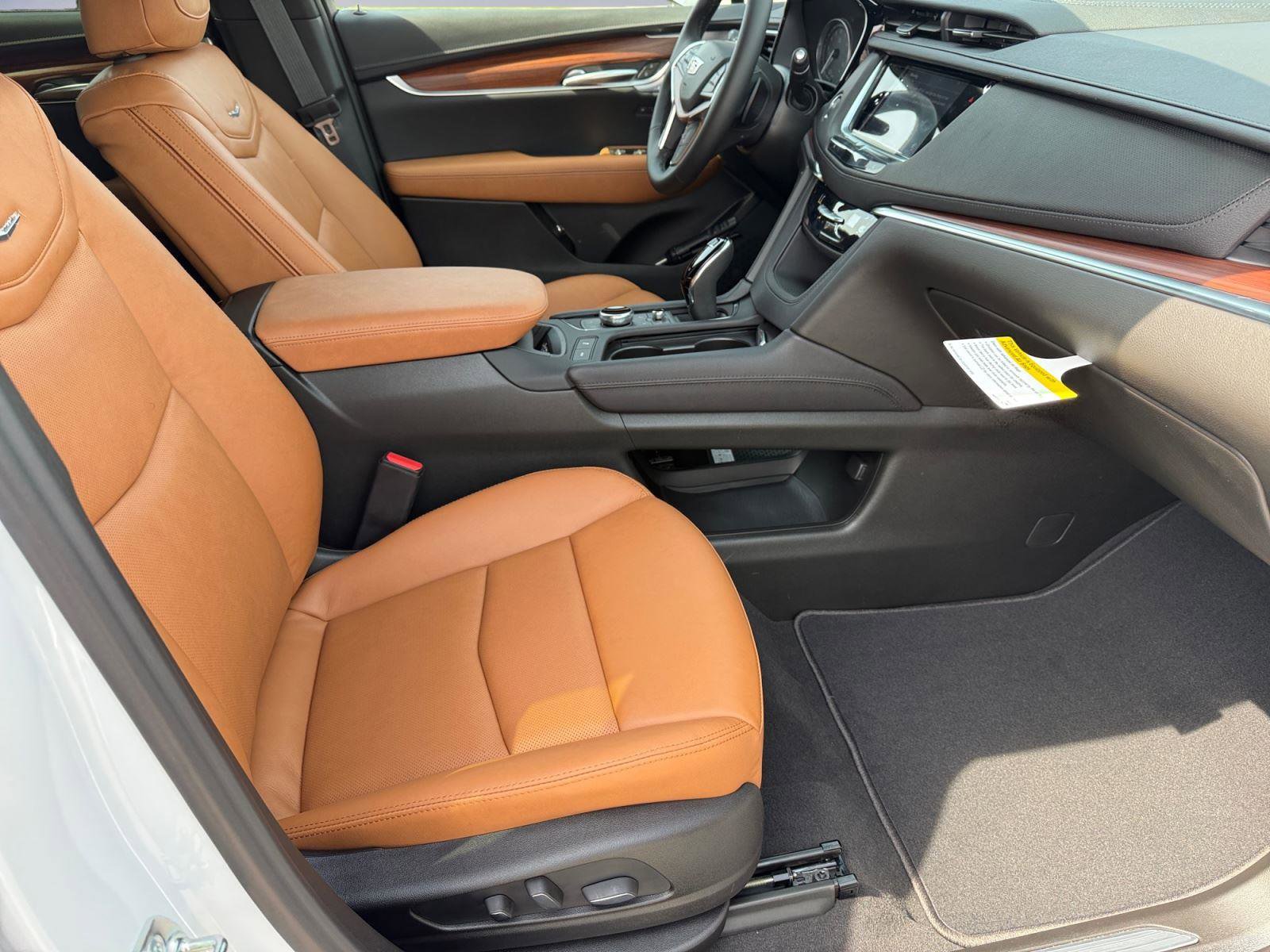 New 2026 Cadillac XT5 Premium Luxury w/ Driver Assist Package image 13