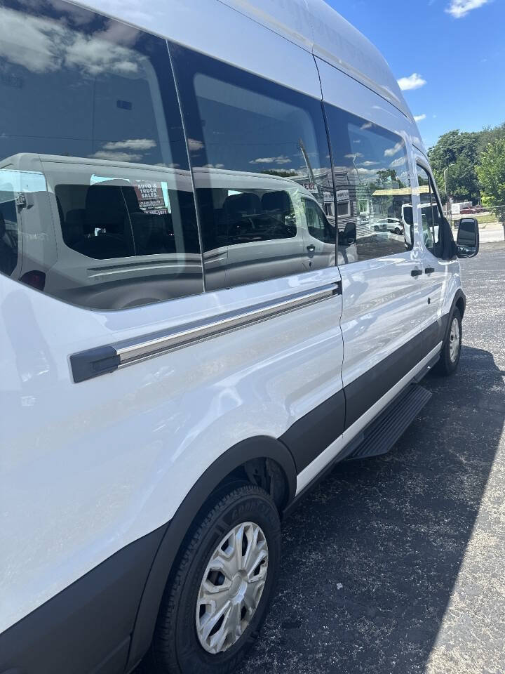Used 2017 Ford Transit 350 XLT RWD image 2