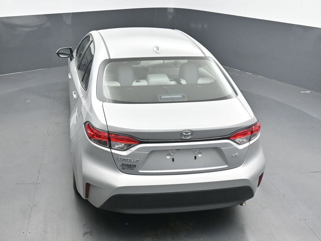 Used 2024 Toyota Corolla LE image 15