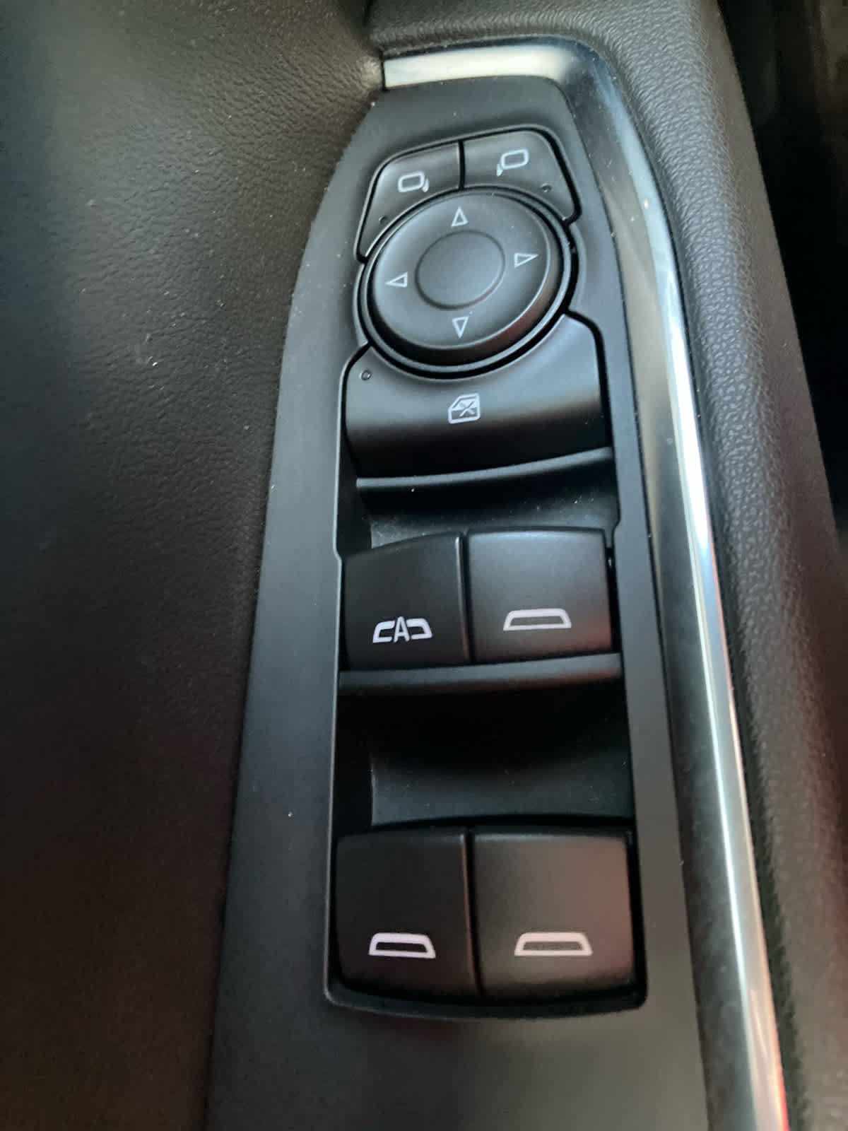 Used 2025 GMC Sierra 1500 SLE AWD/4WD image 13