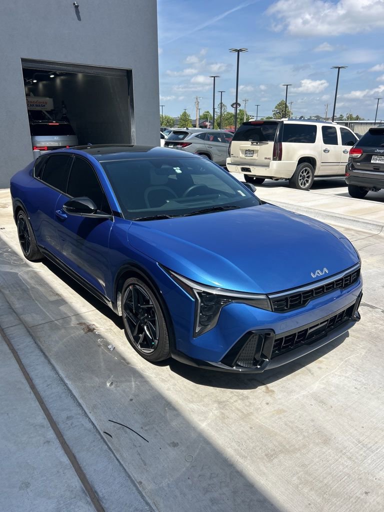 Used 2025 Kia K4 GT-Line w/ GT-Line Premium Package image 3