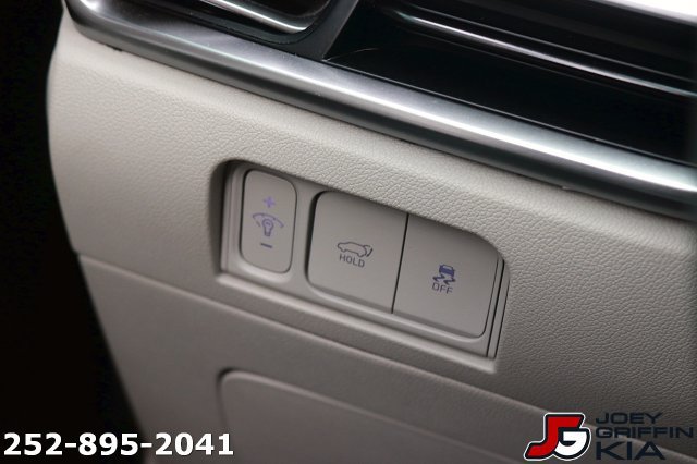 Certified 2025 Kia Sorento EX w/ Panoramic Sunroof Package FWD image 29