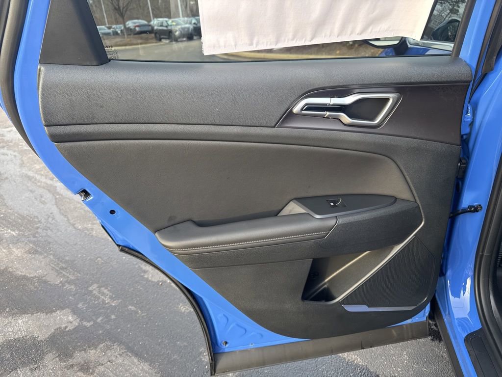 New 2026 Kia Sportage EX image 13